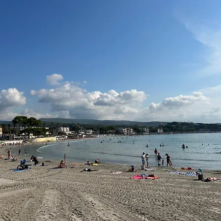 Дом отдыха Studio Proche Des Plages Avec Jacuzzi